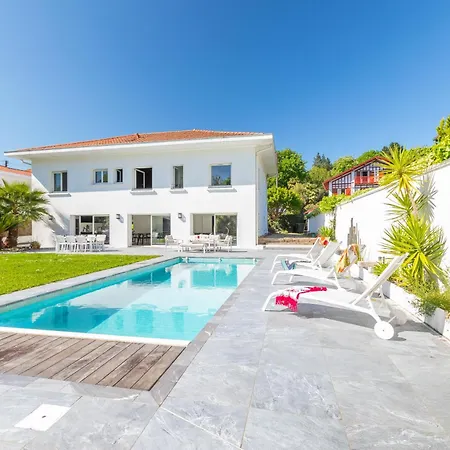 Noa - Superbe Piscine 8 Personnes *